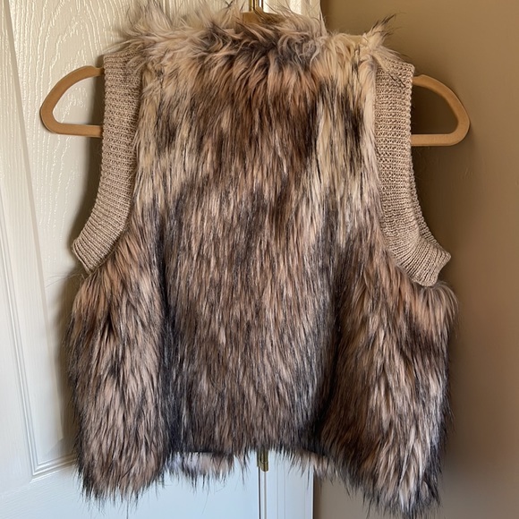 Rebecca Taylor Faux Fur Vest Size S NWT - Picture 5 of 5